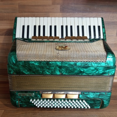 Akordeon (harmonika, heligonka) Delicia Melodia 80