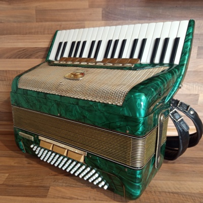 Akordeon (harmonika, heligonka) Delicia Melodia 80