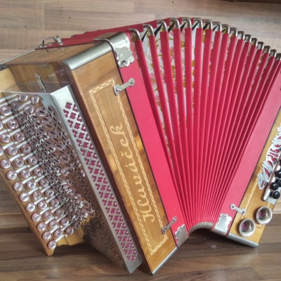 Heligonka (harmonika, akordeon) Hlaváček, TOP stav