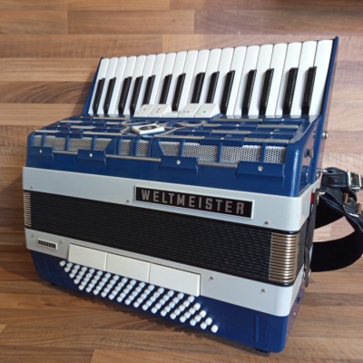 Akordeon (harmonika, heligonka) Weltmeister 80