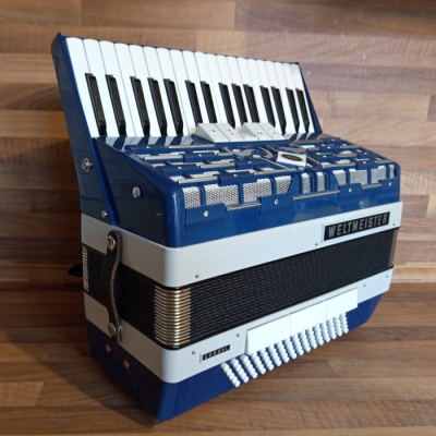 Akordeon (harmonika, heligonka) Weltmeister 80