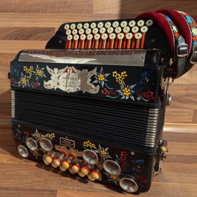 Heligonka (harmonika,akordeon) Novak G-C-F