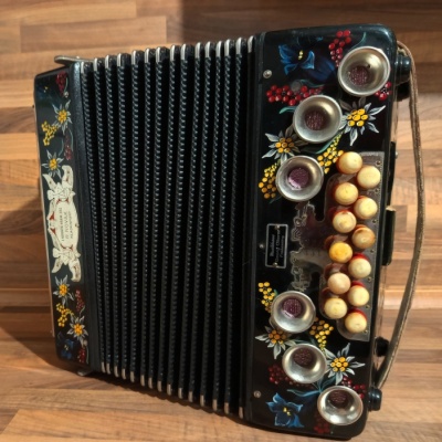 Heligonka (harmonika,akordeon) Novak G-C-F