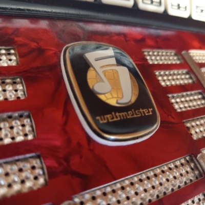 Akordeon (harmonika, heligonka) Weltmeister 