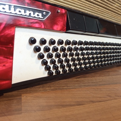 Akordeon (harmonika, heligonka) Weltmeister 