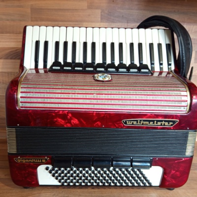 Akordeon (harmonika, heligonka) Weltmeister 96 basů