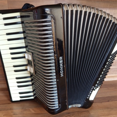 Akordeon (harmonika, heligonka) Hohner 72