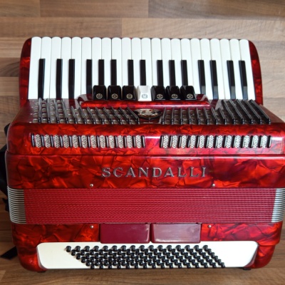 Akordeon (harmonika,heligonka) Scandalli 96 basů 