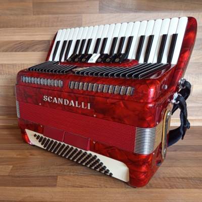 Akordeon (harmonika,heligonka) Scandalli 96 basů 