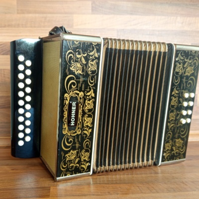 Heligonka (harmonika,akordeon) Hohner, H-C