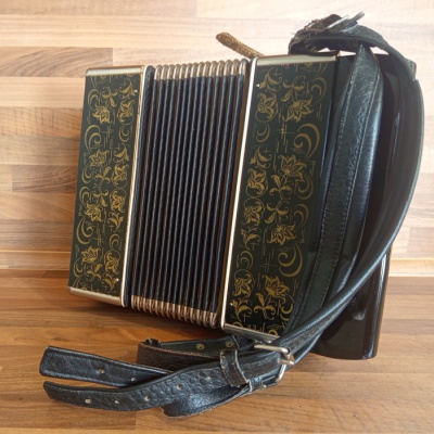 Heligonka (harmonika,akordeon) Hohner, H-C