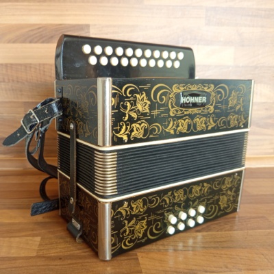 Heligonka (harmonika,akordeon) Hohner, H-C