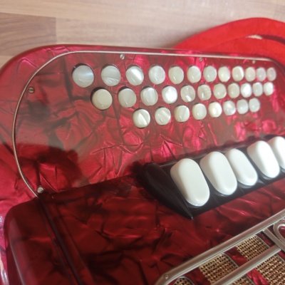 Heligonka (harmonika,akordeon) Hohner, C-F