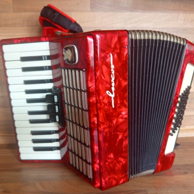 Akordeon (harmonika, heligonka) Weltmeister, TOP stav