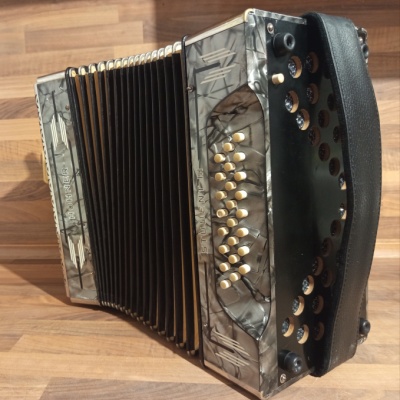 Akordeon (harmonika, heligonka) Hohner 